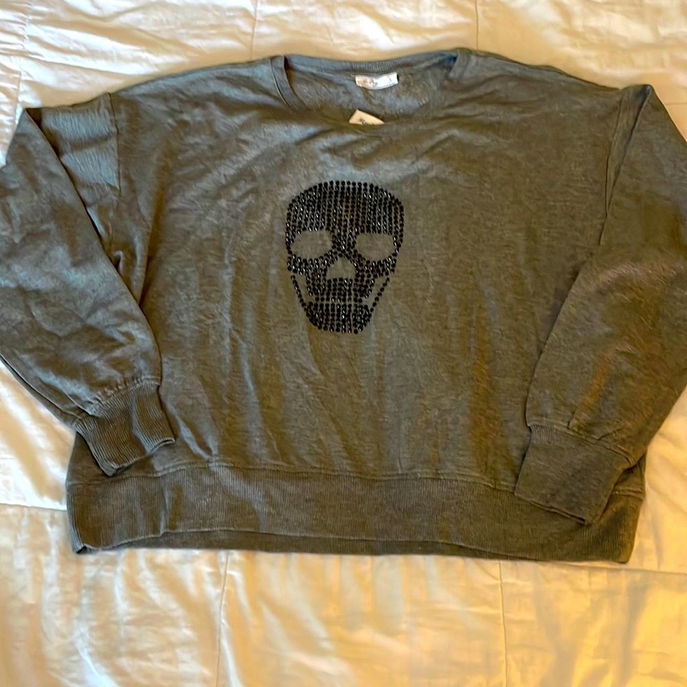 Women’s sweatshirt